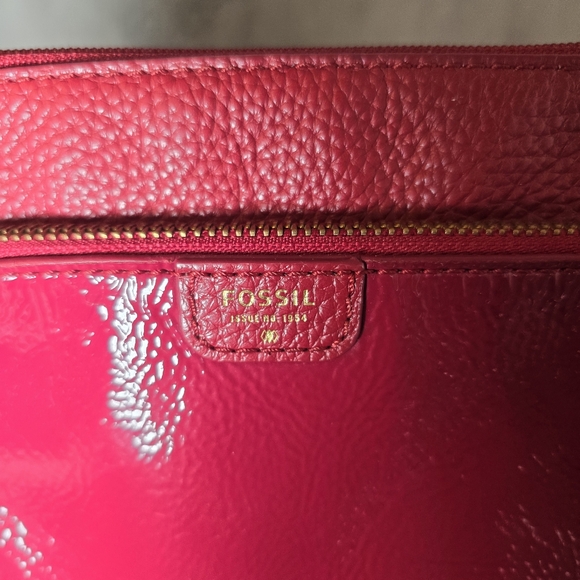 Fossil Red Leather Crossbody Bag With Front Pocket Zip Top Read - Picture 4 of 11